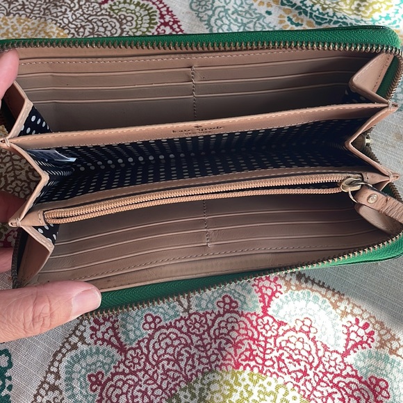 Kate Spade wallet - Picture 3 of 6